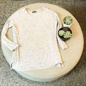MARKET & SPRUCE Grey sweater